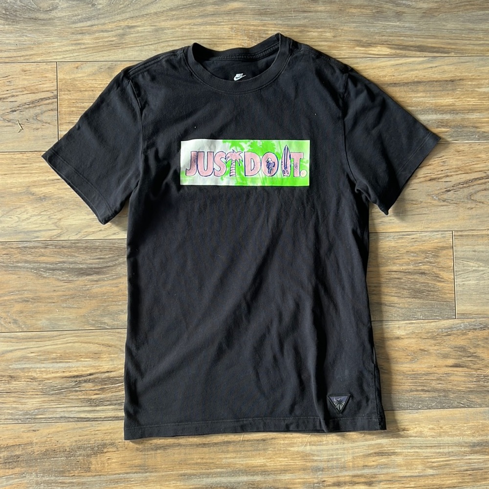 Mens t-shirt